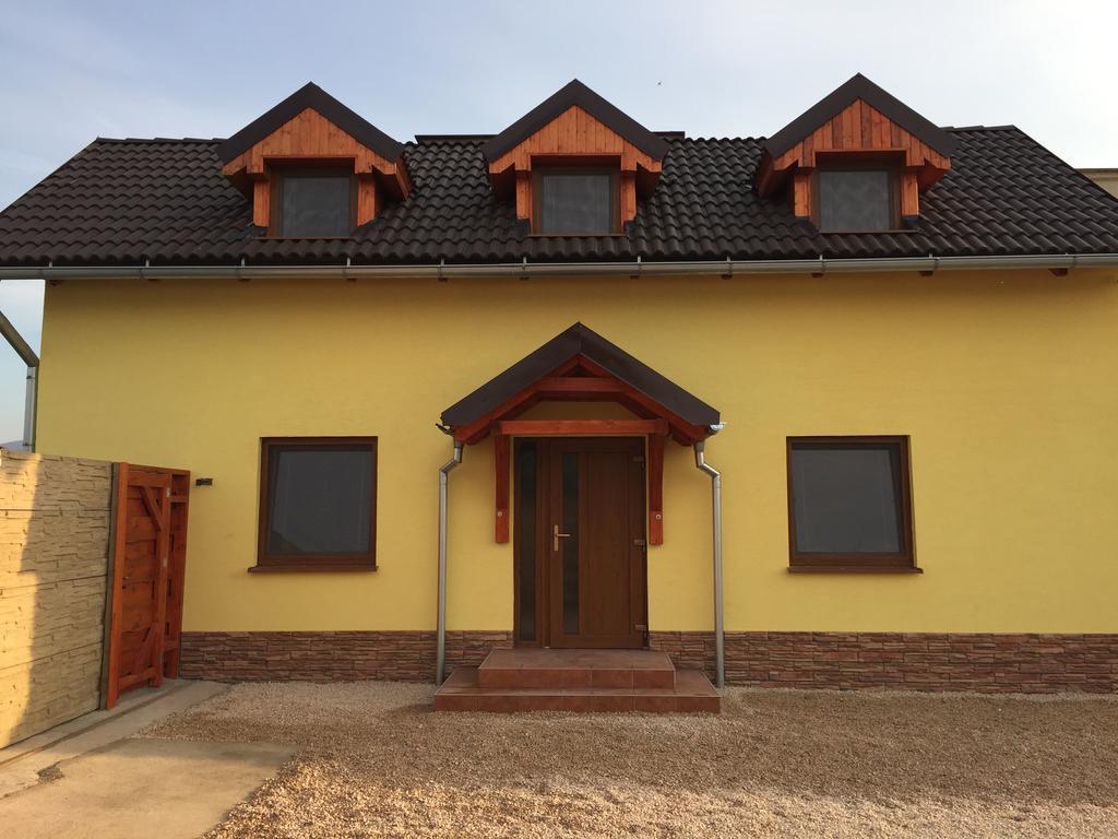 Ubytovanie Joli Jovice エクステリア 写真